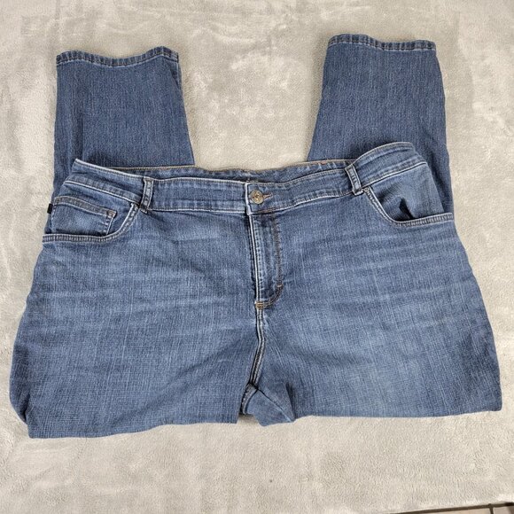 Lee Relaxed Womens Jeans 24WP Petite Plus Mid Rise Medium Blue Denim SL109E - Picture 1 of 9